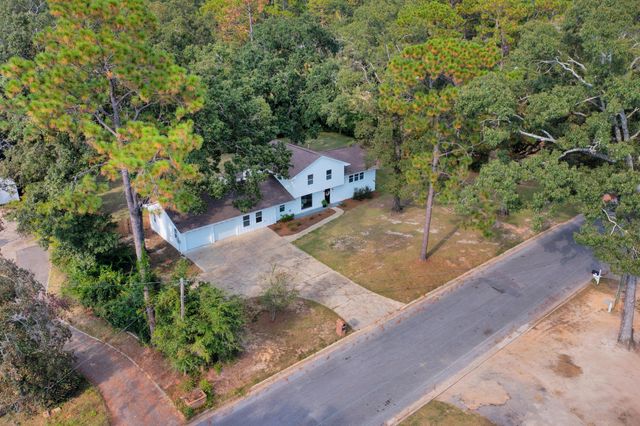 147 Gillis Drive, Crestview, FL 32536