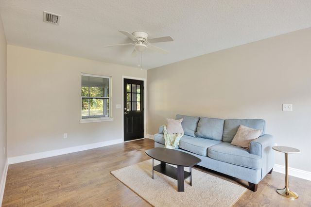 147 Gillis Drive, Crestview, FL 32536