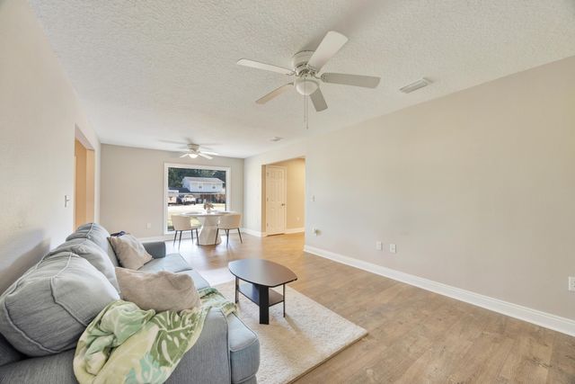 147 Gillis Drive, Crestview, FL 32536