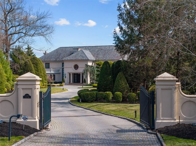 1245 Veeder Drive, Hewlett Bay Park, NY 11557