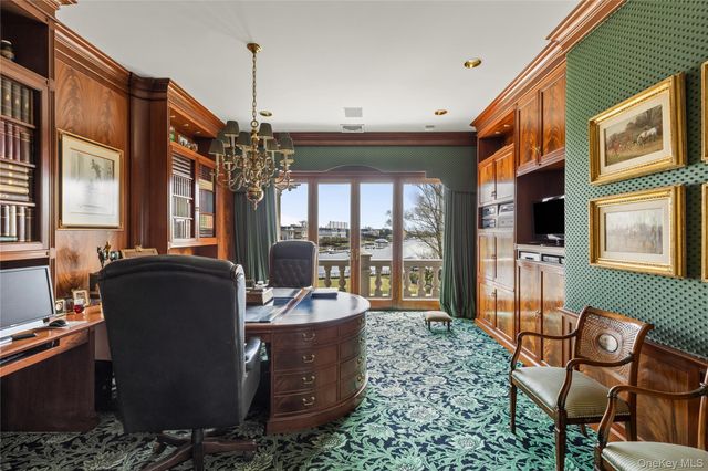 1245 Veeder Drive, Hewlett Bay Park, NY 11557