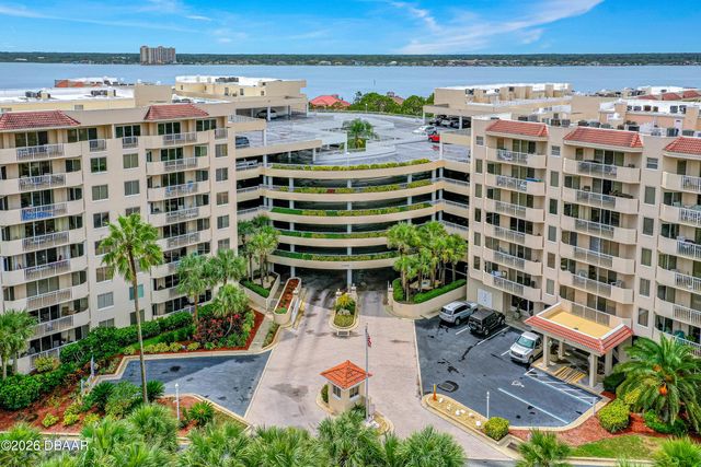 3 Oceans West Blvd Apt 1D6, Daytona Beach Shores, FL 32118