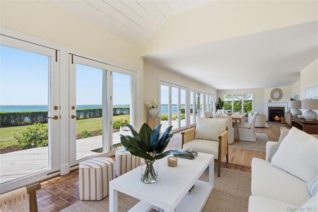 90 Peconic Avenue, Shelter Island, NY 11964