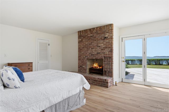 90 Peconic Avenue, Shelter Island, NY 11964