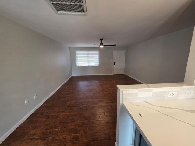 14011 N 38th Place, Phoenix, AZ 85032