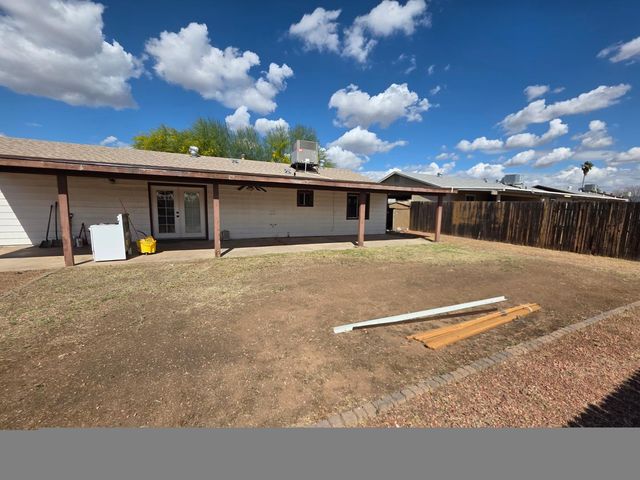 14011 N 38th Place, Phoenix, AZ 85032