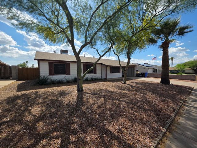 14011 N 38th Place, Phoenix, AZ 85032