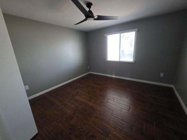 14011 N 38th Place, Phoenix, AZ 85032