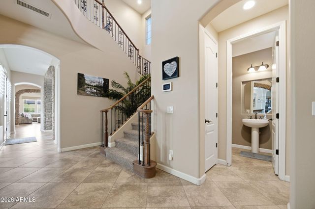 2601 S ROANOKE Street, Gilbert, AZ 85295