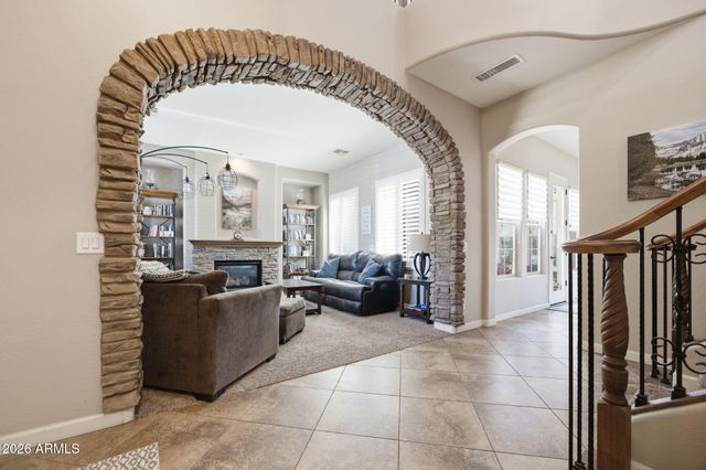 2601 S ROANOKE Street, Gilbert, AZ 85295
