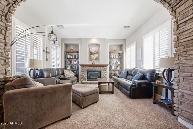 2601 S ROANOKE Street, Gilbert, AZ 85295