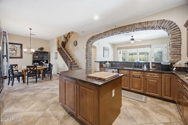 2601 S ROANOKE Street, Gilbert, AZ 85295