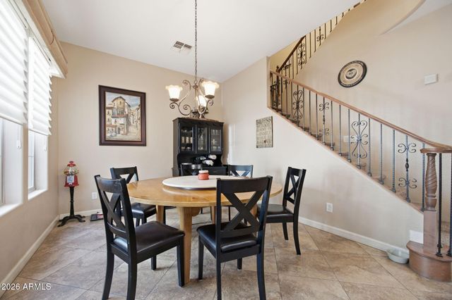 2601 S ROANOKE Street, Gilbert, AZ 85295