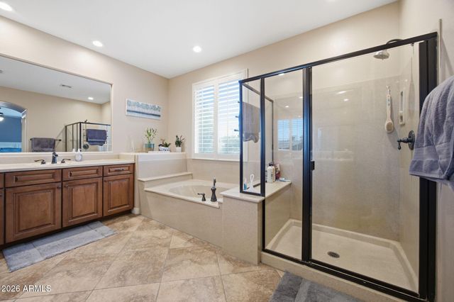 2601 S ROANOKE Street, Gilbert, AZ 85295