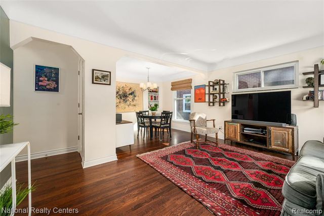 11016 Arden Street, Livonia, MI 48150