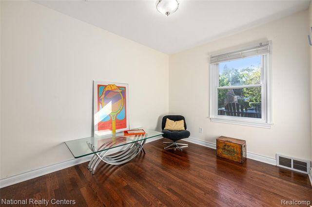 11016 Arden Street, Livonia, MI 48150