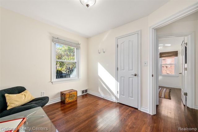 11016 Arden Street, Livonia, MI 48150