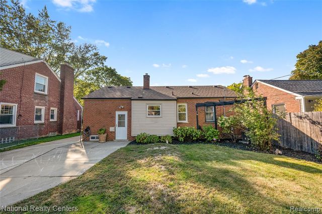 11016 Arden Street, Livonia, MI 48150