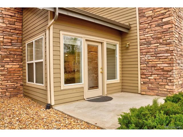 18201 E Greenwood Dr A, Aurora, CO 80013