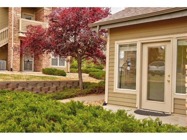 18201 E Greenwood Dr A, Aurora, CO 80013