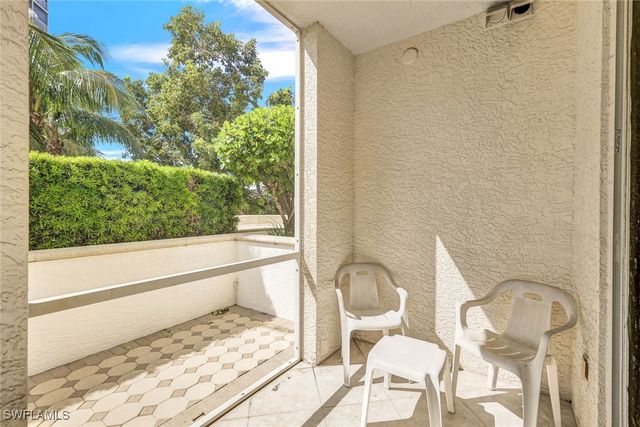 315 DUNES BLVD T-01, Naples, FL 34110