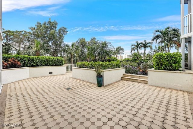 315 DUNES BLVD T-01, Naples, FL 34110