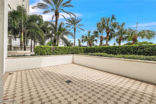 315 DUNES BLVD T-01, Naples, FL 34110