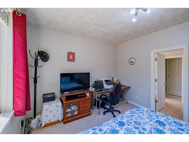 4199 GERANIUM Loop, Salem, OR 97305