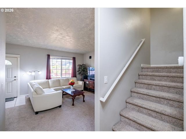 4199 GERANIUM Loop, Salem, OR 97305