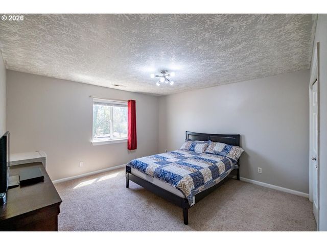 4199 GERANIUM Loop, Salem, OR 97305