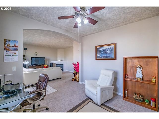 4199 GERANIUM Loop, Salem, OR 97305