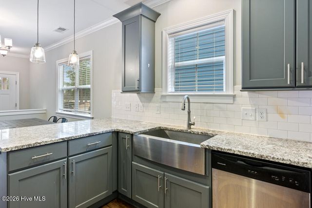 253 Legacy Lakes Way, Aberdeen, NC 28315