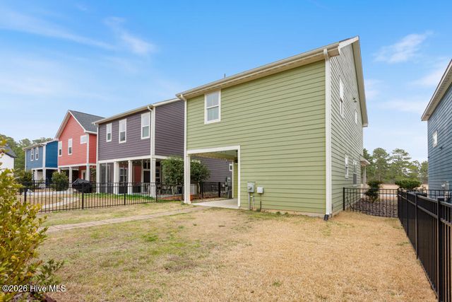 253 Legacy Lakes Way, Aberdeen, NC 28315