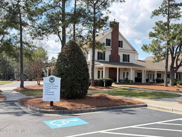 253 Legacy Lakes Way, Aberdeen, NC 28315