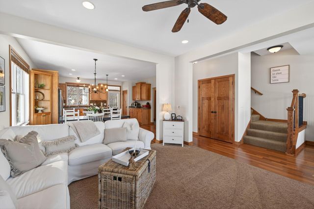 15692 Enfield Avenue N, Hugo, MN 55038