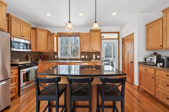 15692 Enfield Avenue N, Hugo, MN 55038