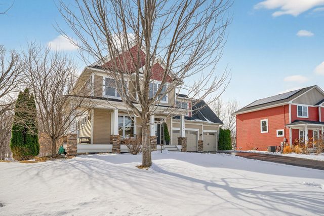 15692 Enfield Avenue N, Hugo, MN 55038