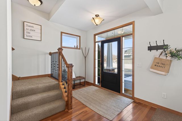 15692 Enfield Avenue N, Hugo, MN 55038