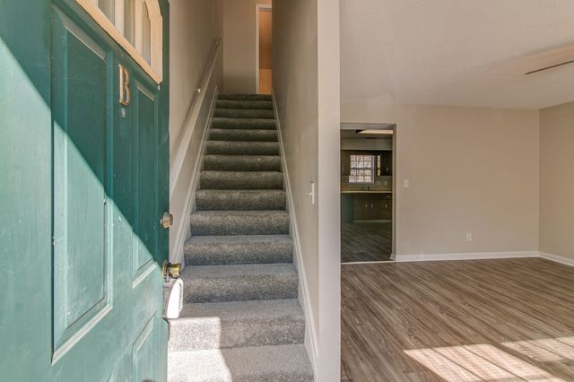 1244 Parkway Pl Apt C, Clarksville, TN 37042