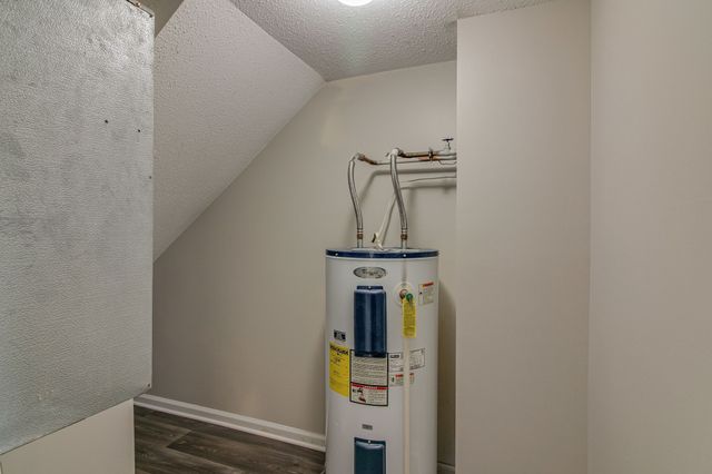 1244 Parkway Pl Apt C, Clarksville, TN 37042