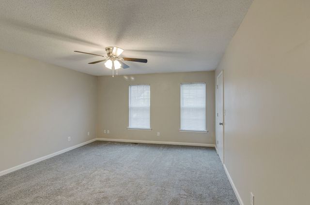 1244 Parkway Pl Apt C, Clarksville, TN 37042