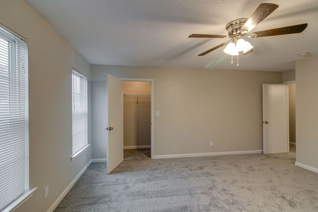1244 Parkway Pl Apt C, Clarksville, TN 37042
