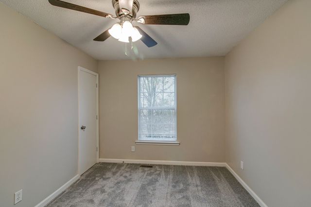 1244 Parkway Pl Apt C, Clarksville, TN 37042