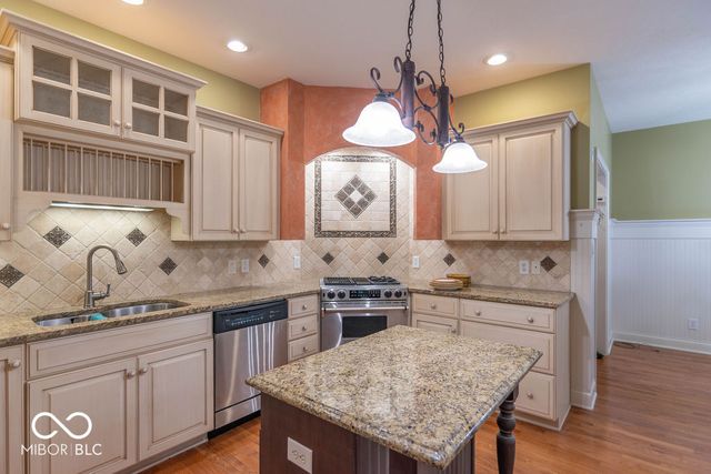8620 Auburn Ridge, Martinsville, IN 46151