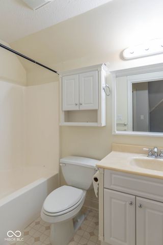 8620 Auburn Ridge, Martinsville, IN 46151