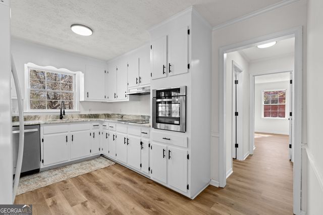 6806 Bay Point Drive, Macon, GA 31220