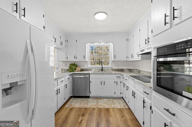 6806 Bay Point Drive, Macon, GA 31220
