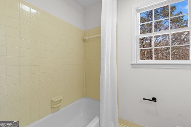 6806 Bay Point Drive, Macon, GA 31220