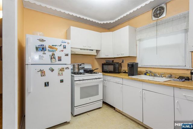 44 Bergen Drive, Little Falls, NJ 07424