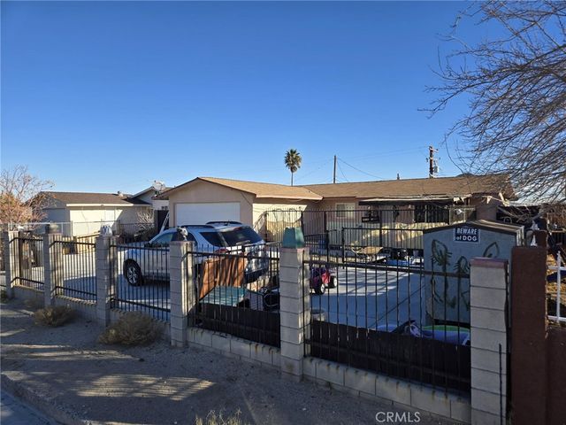 217 Plaimor Avenue, Barstow, CA 92311